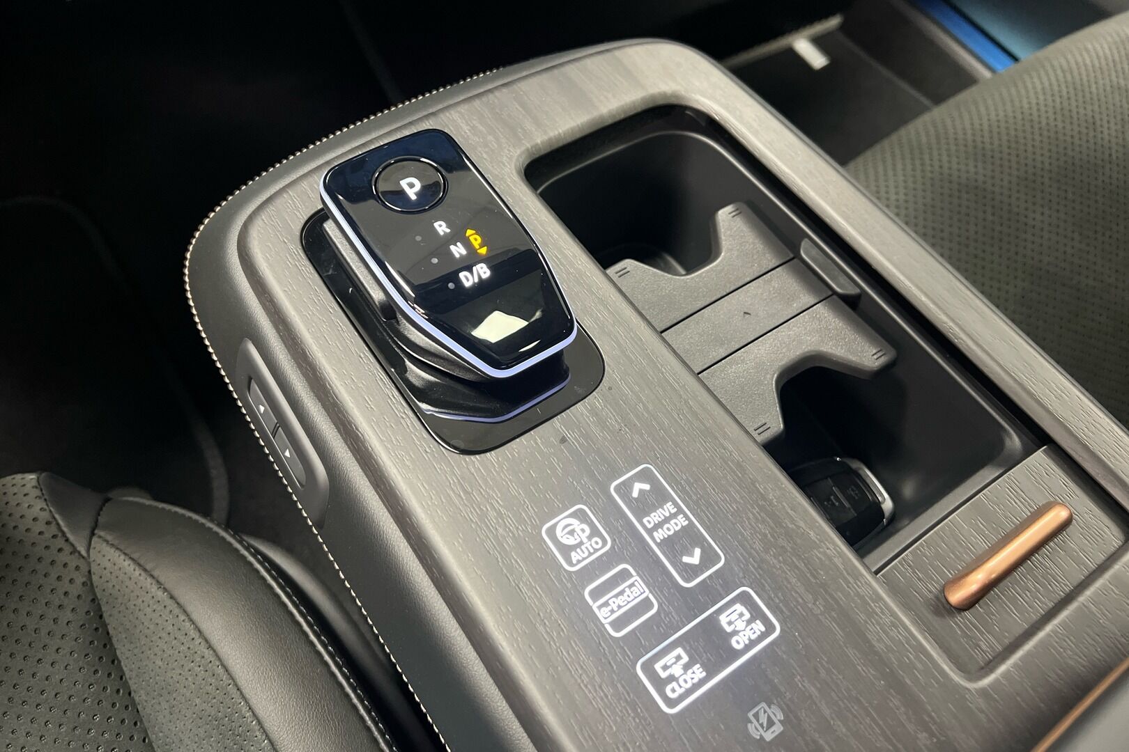 Nissan Ariya iso kuva 22