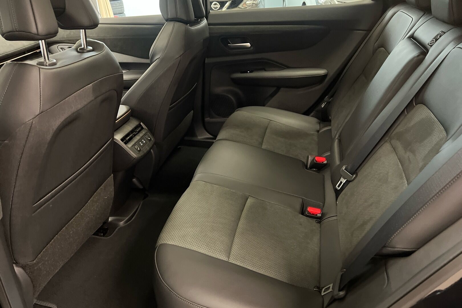 Nissan Ariya iso kuva 7