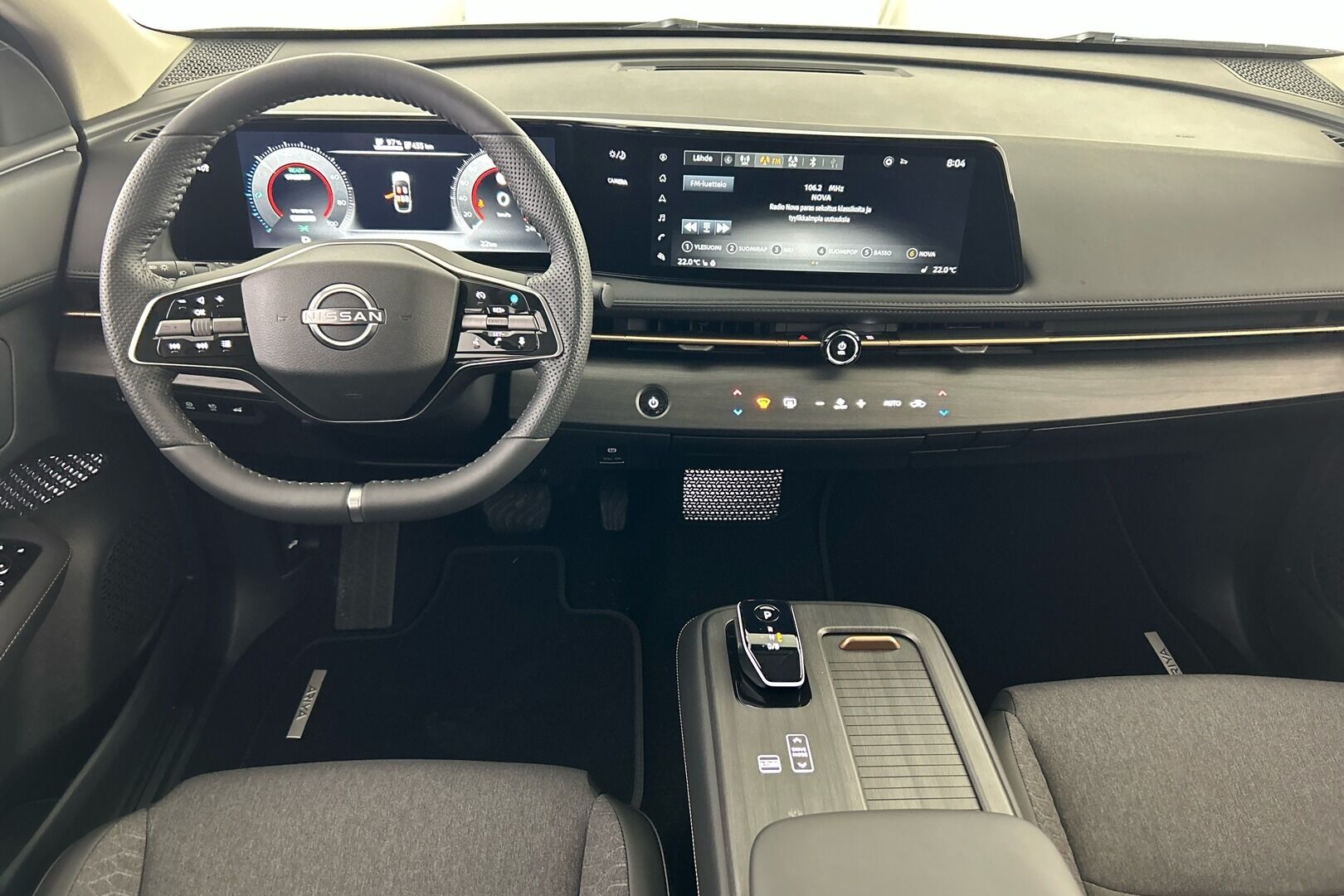 NISSAN ARIYA iso kuva 18