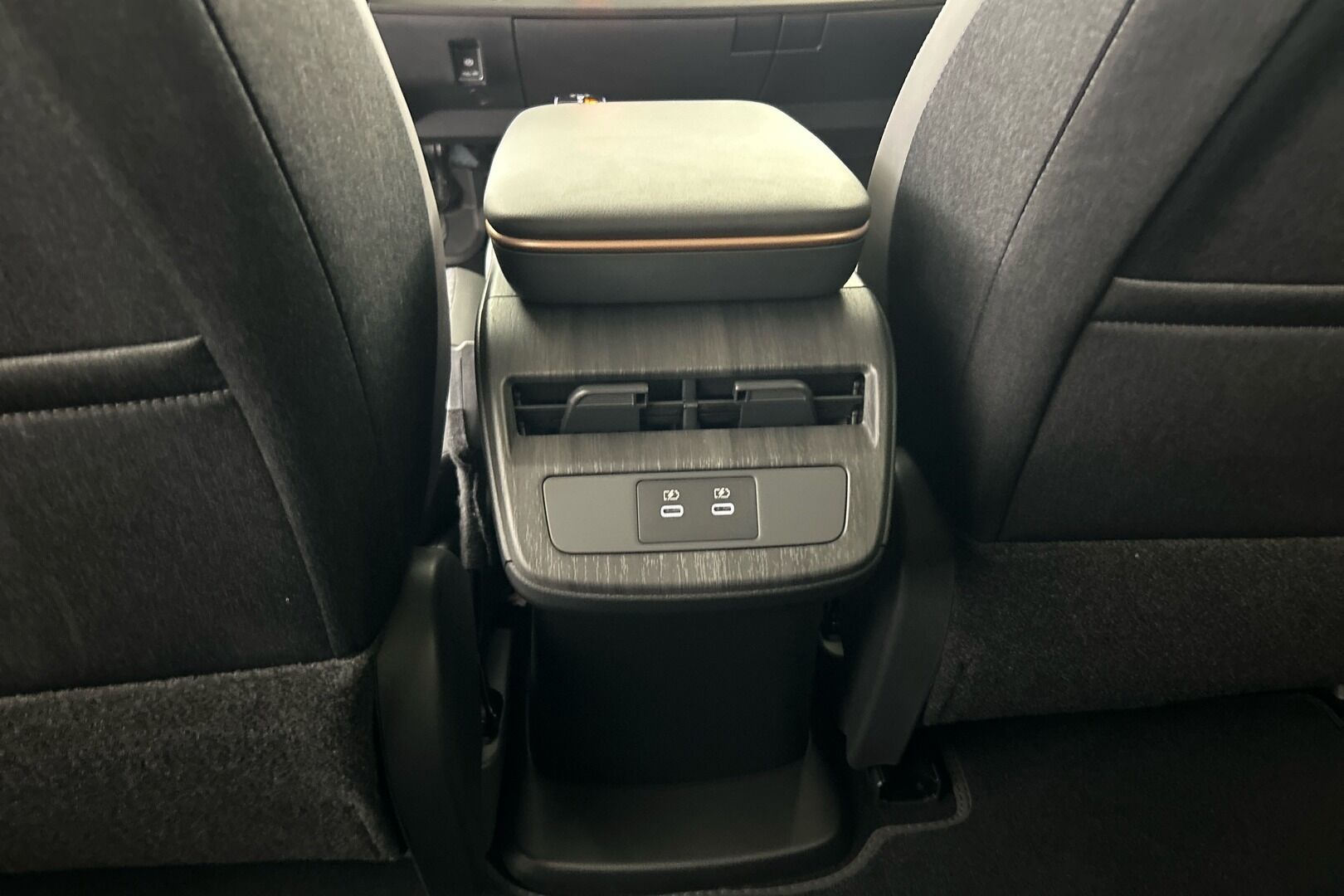 NISSAN ARIYA iso kuva 27