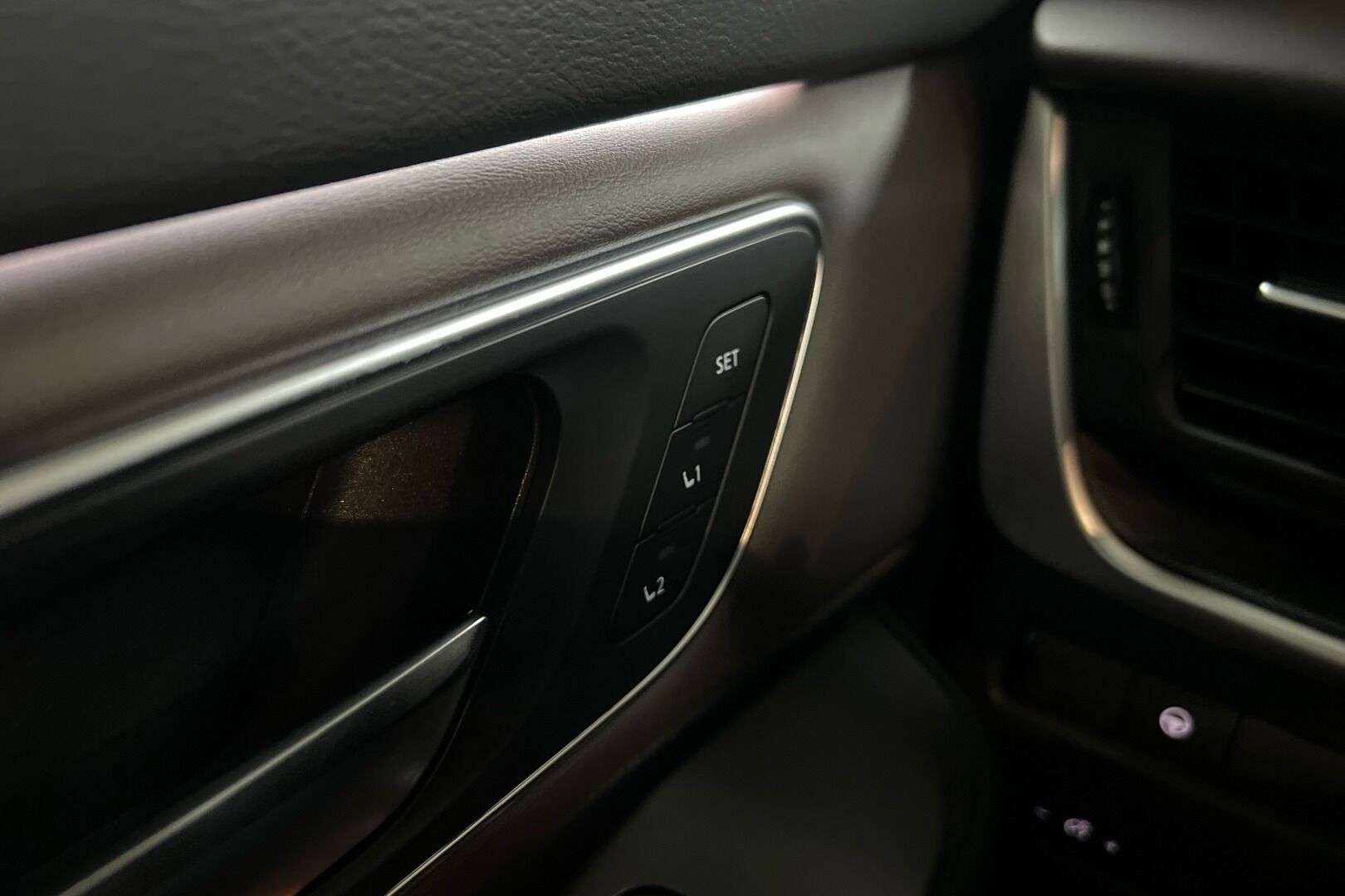 Nissan Qashqai iso kuva 14