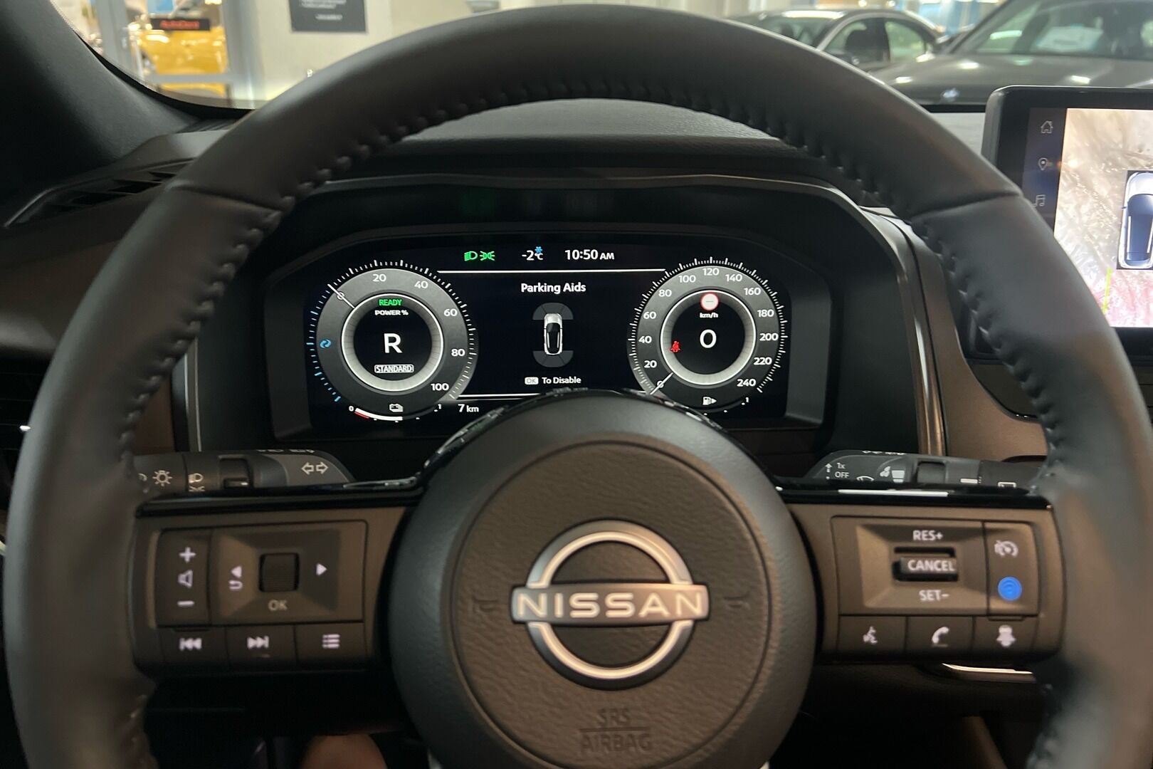 Nissan Qashqai iso kuva 16