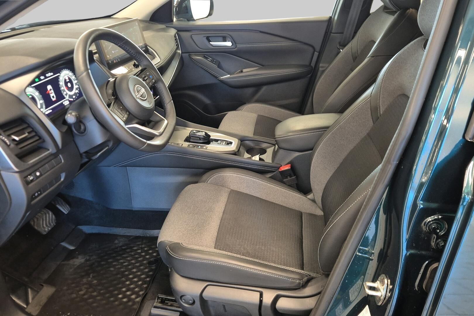 NISSAN Qashqai iso kuva 8