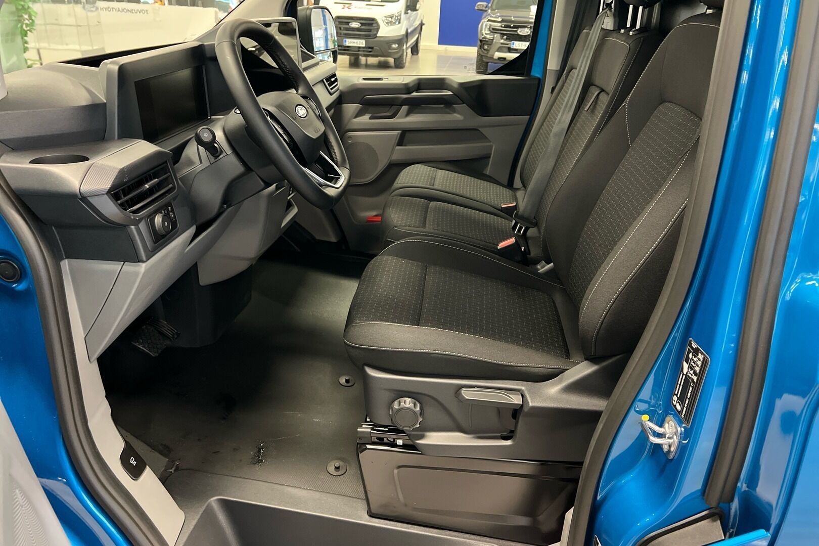 Ford Transit Custom iso kuva 5