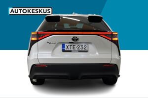 Toyota bZ4X esikatselu 5