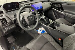 Toyota bZ4X esikatselu 6