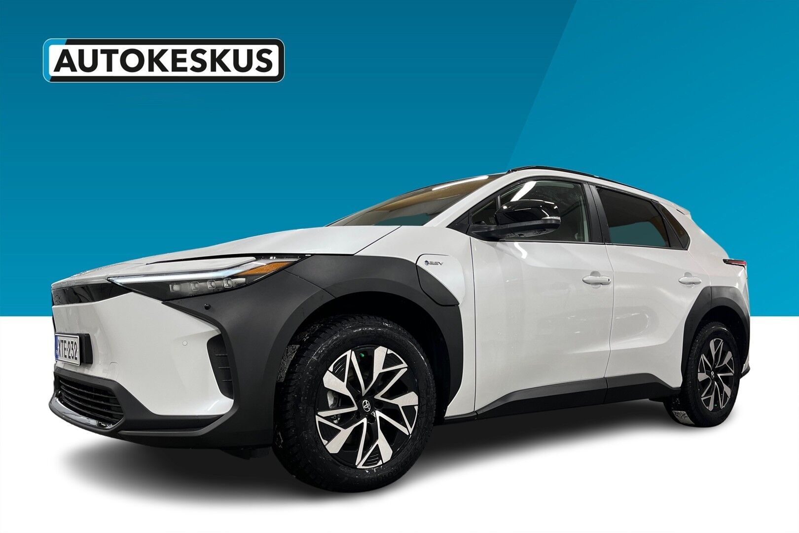 Toyota bZ4X iso kuva 0