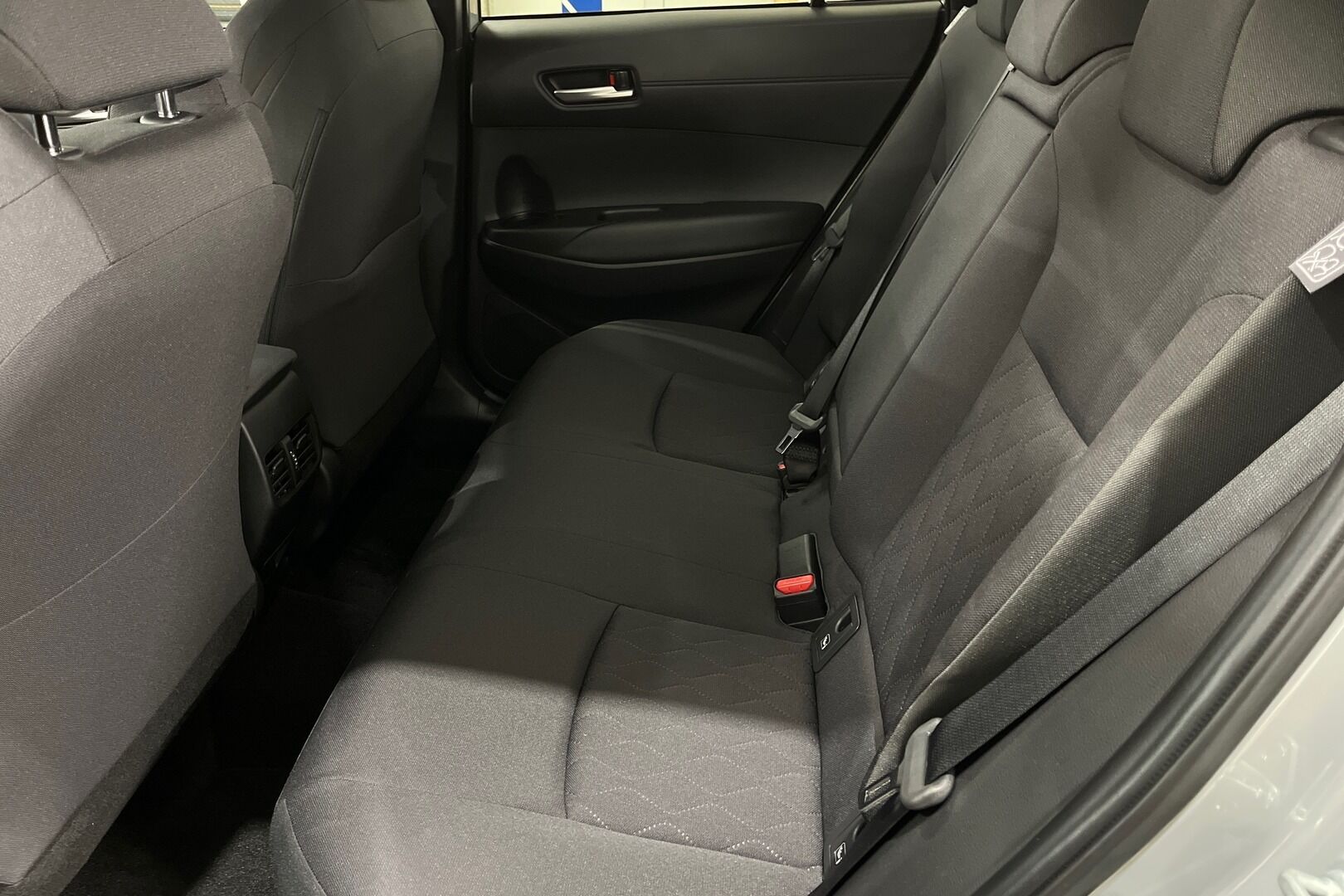 Toyota Corolla Cross iso kuva 8