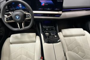 BMW 5-SARJA esikatselu 10