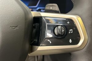 BMW 5-SARJA esikatselu 15