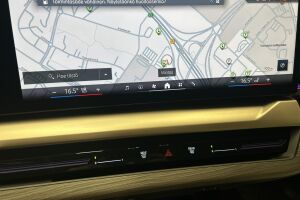 BMW 5-SARJA esikatselu 18