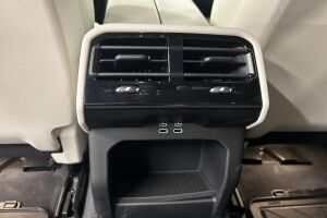 BMW 5-SARJA esikatselu 21