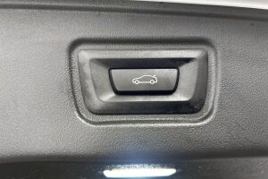 BMW 5-SARJA esikatselu 24