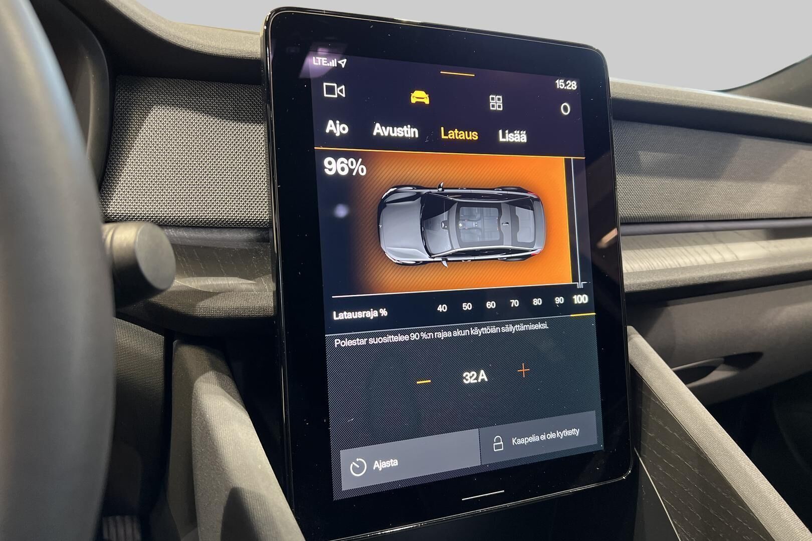 Polestar 2 iso kuva 19