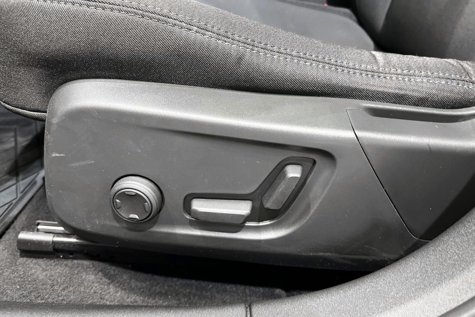 Polestar 2 iso kuva 28