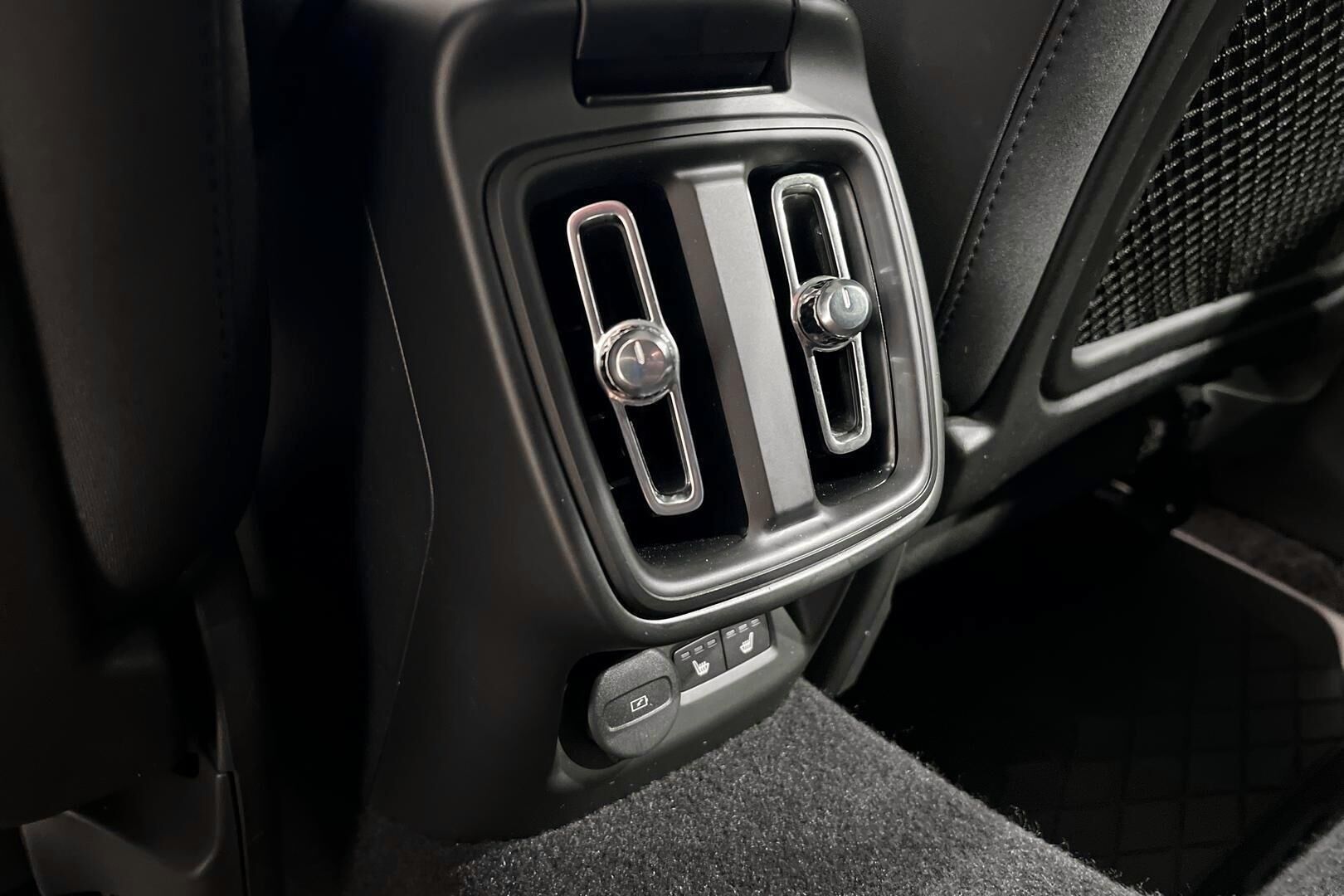 Polestar 2 iso kuva 29
