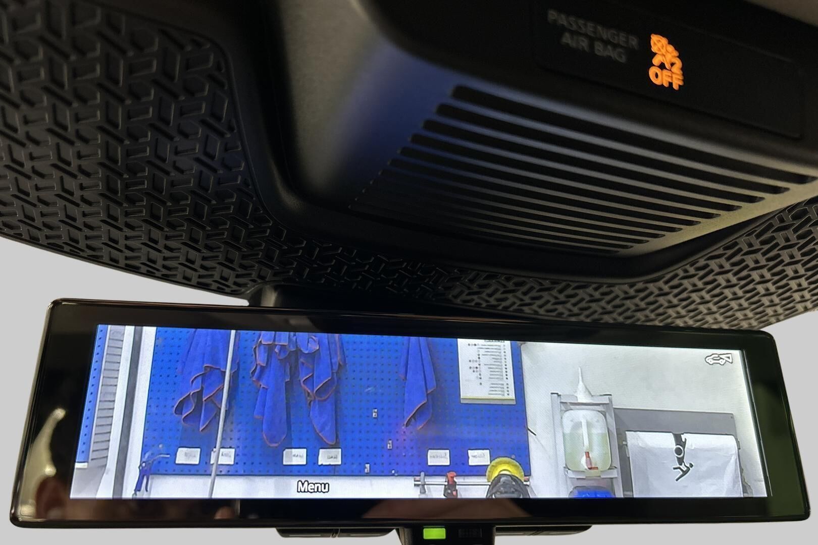 Nissan Ariya iso kuva 16