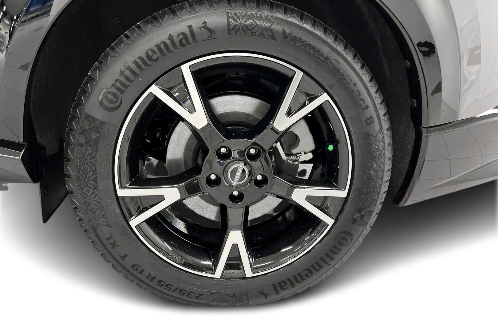 NISSAN Ariya iso kuva 22