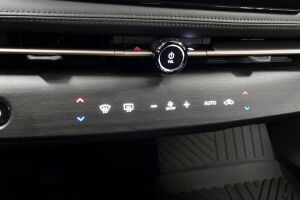 NISSAN Ariya esikatselu 14