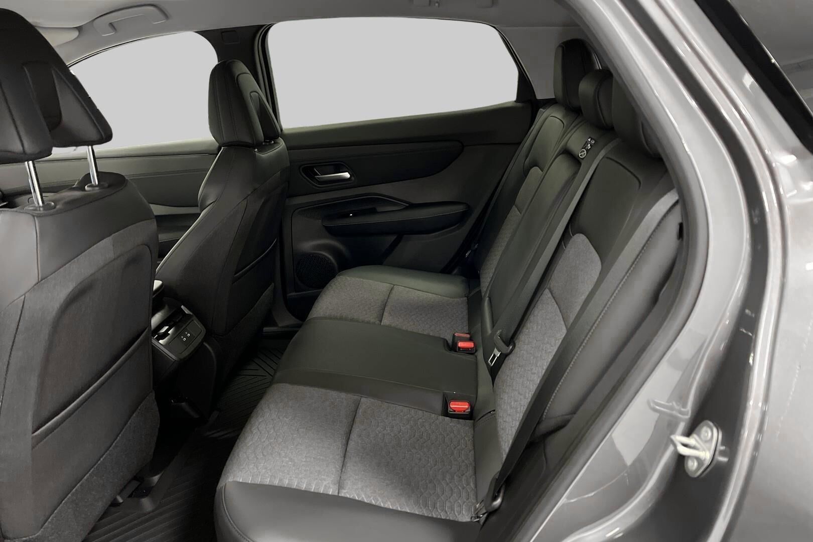 NISSAN Ariya iso kuva 9