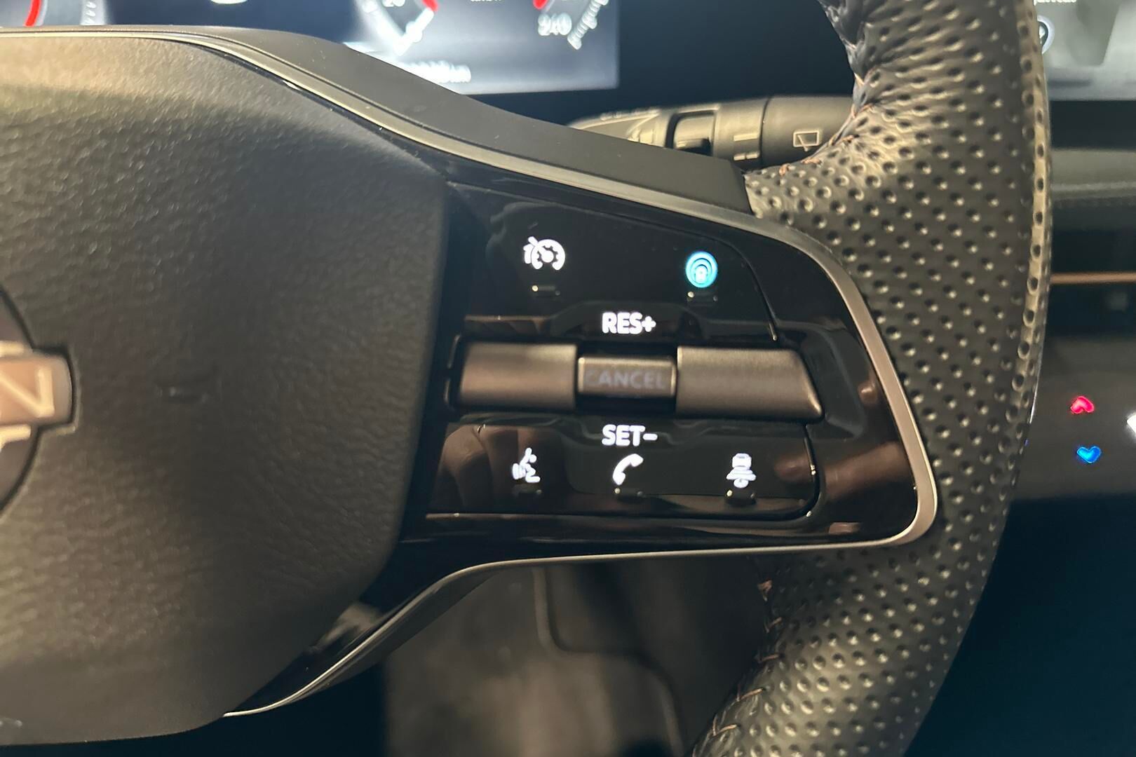 Nissan Ariya iso kuva 16
