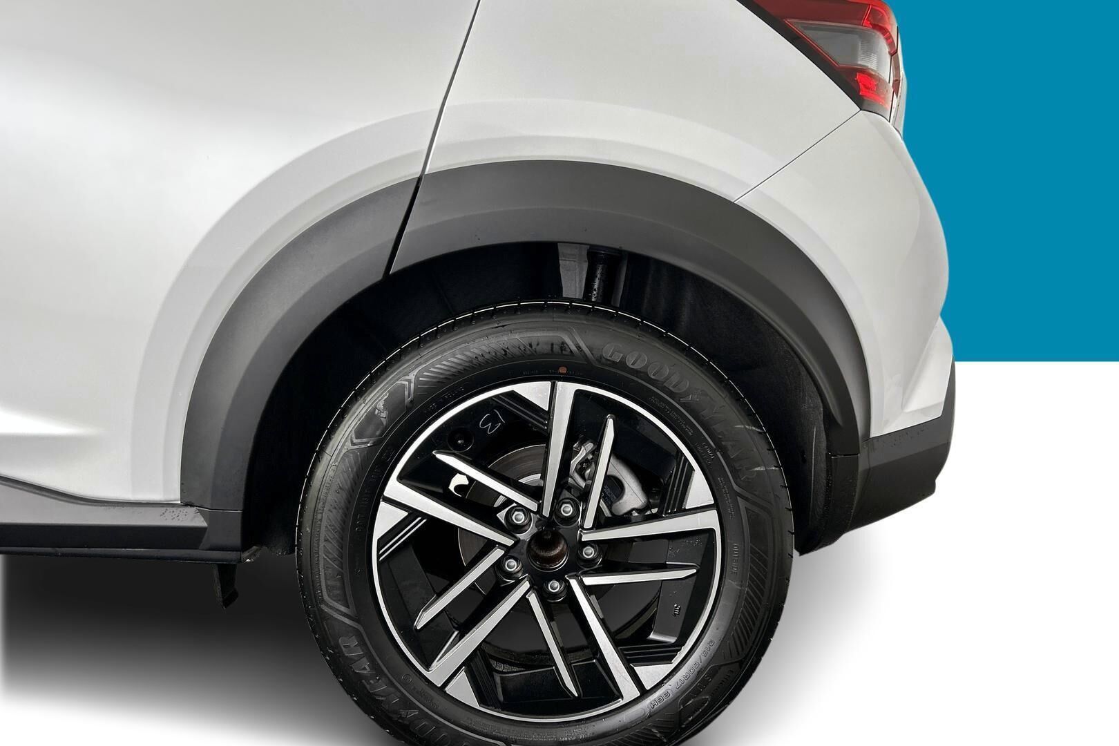 Nissan Juke iso kuva 4