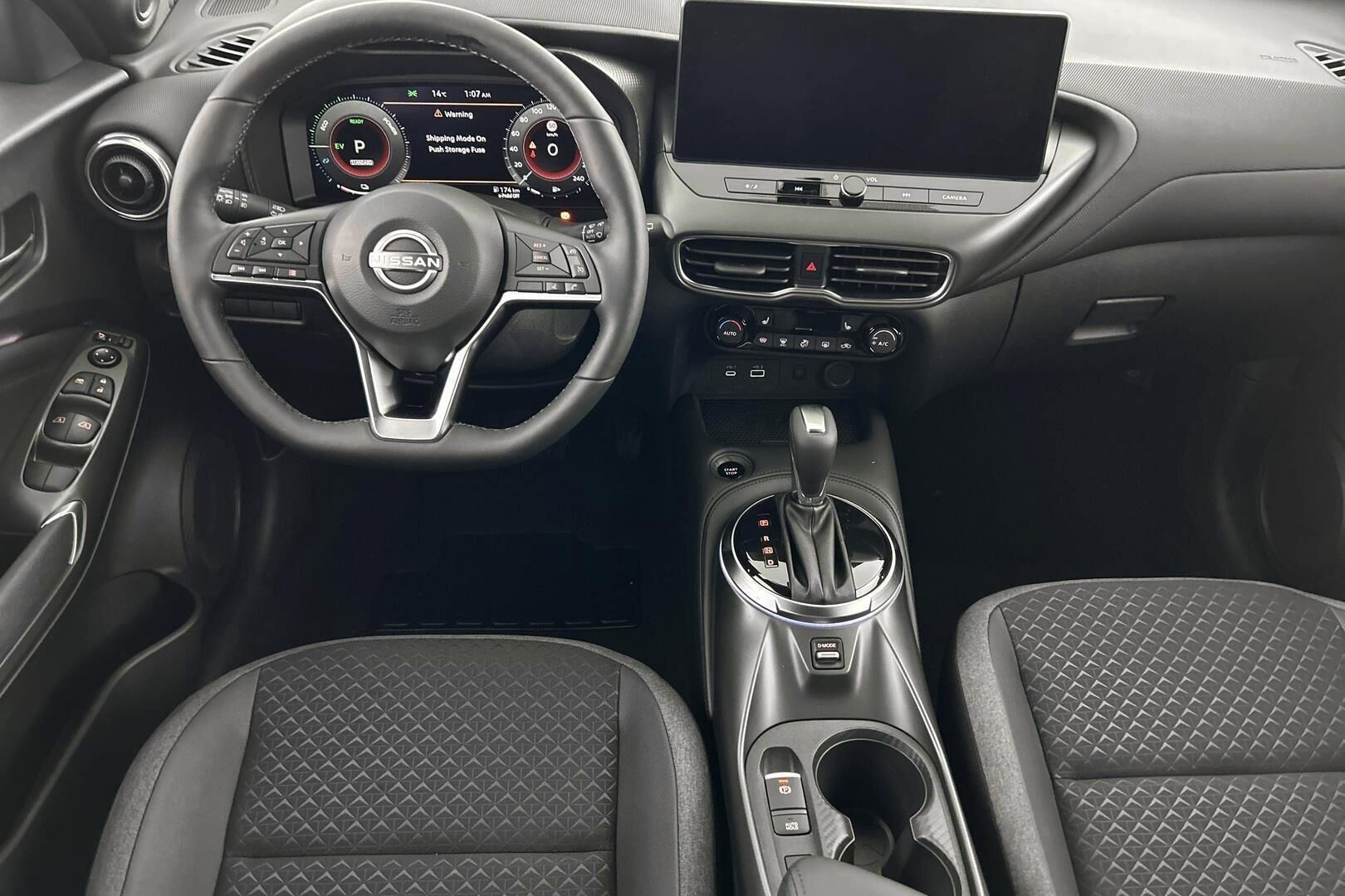 Nissan Juke iso kuva 18