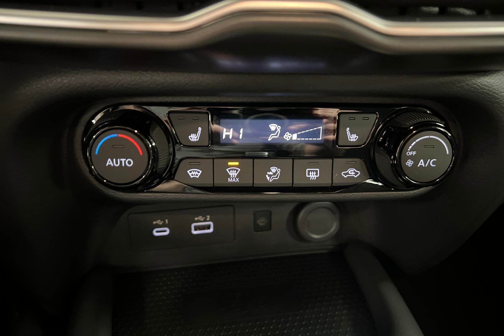 Nissan Juke iso kuva 18