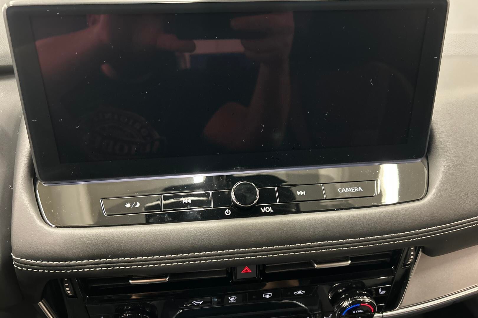 Nissan X-Trail iso kuva 16