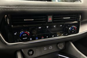 Nissan X-Trail esikatselu 17