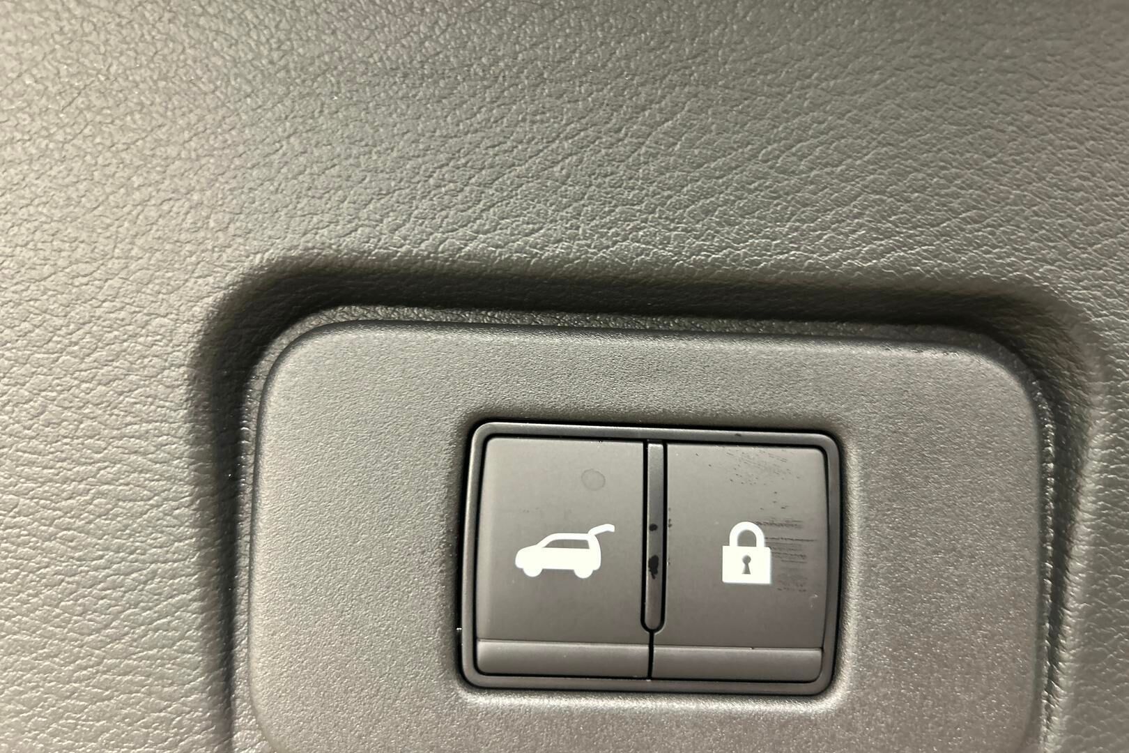 Nissan X-Trail iso kuva 23