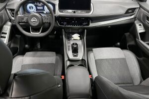 Nissan Qashqai esikatselu 10