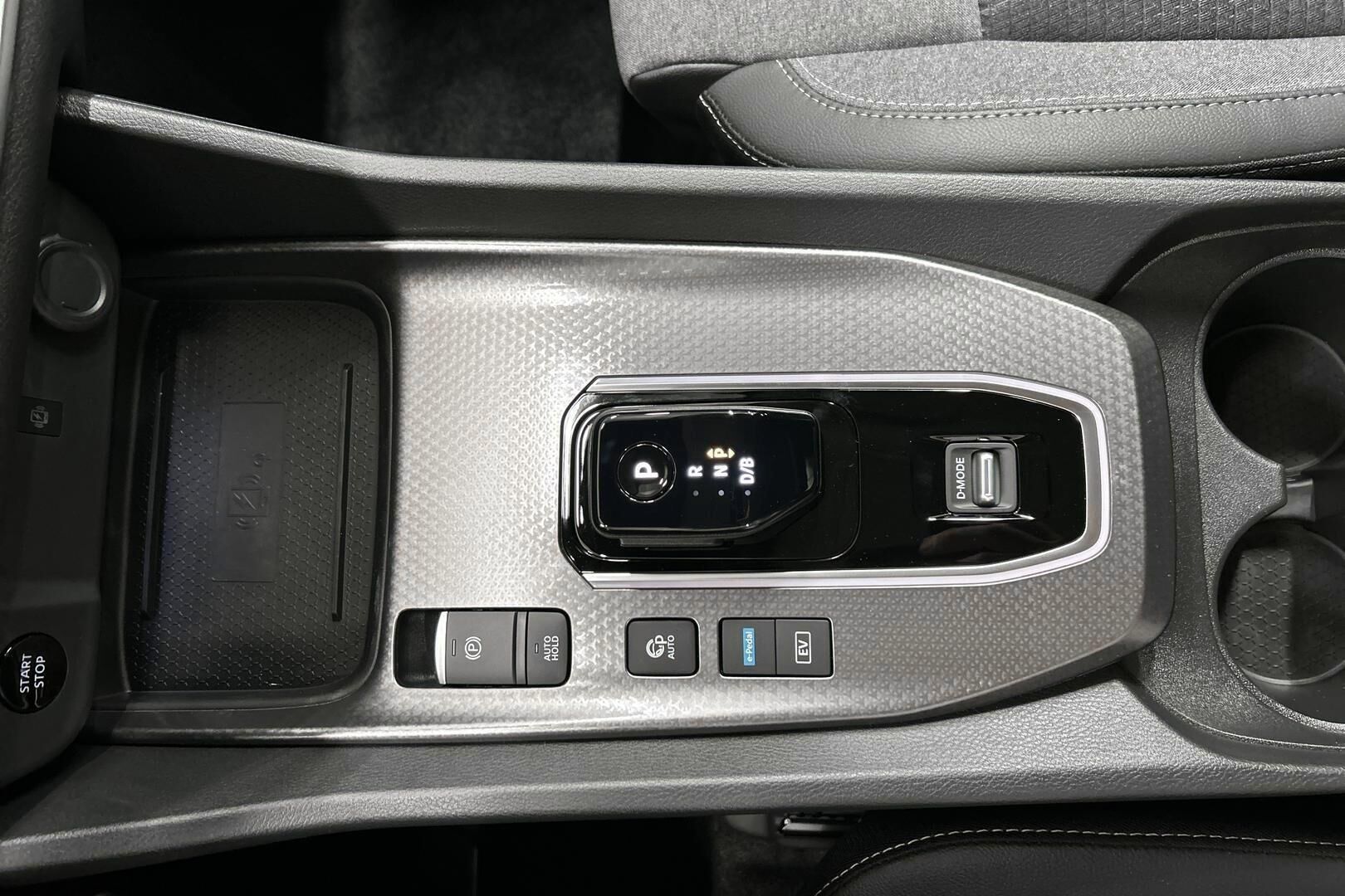 Nissan Qashqai iso kuva 16