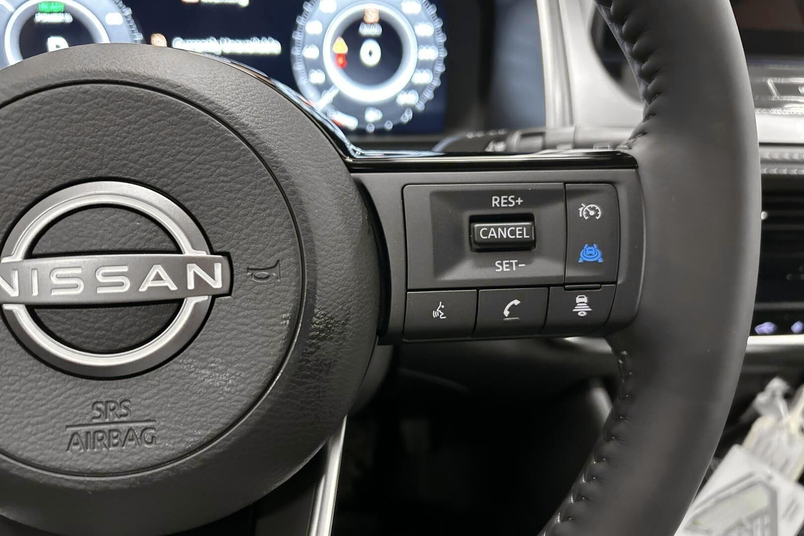 Nissan Qashqai iso kuva 17