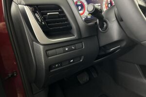 Nissan X-Trail esikatselu 25