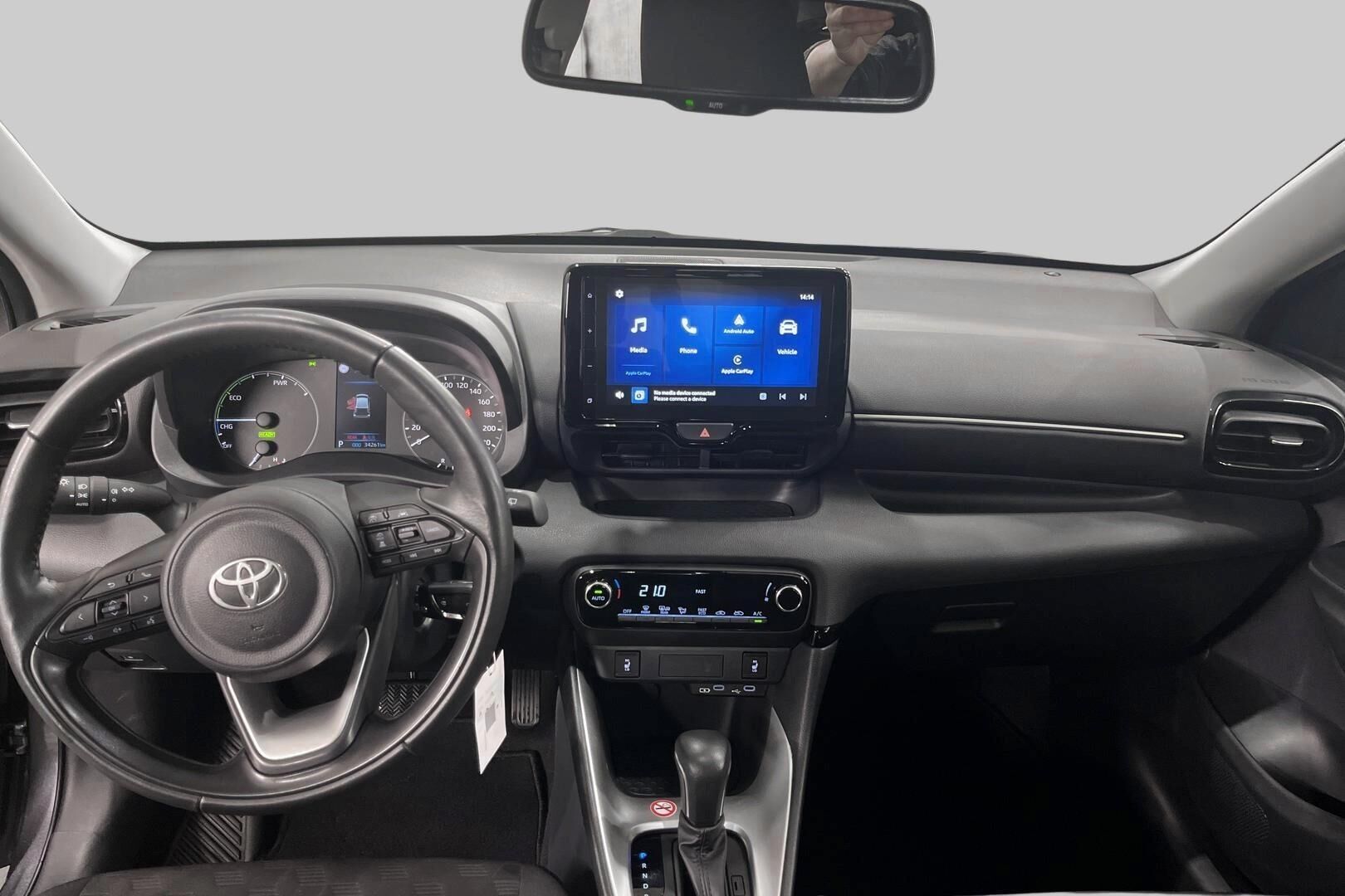 Toyota Yaris iso kuva 10