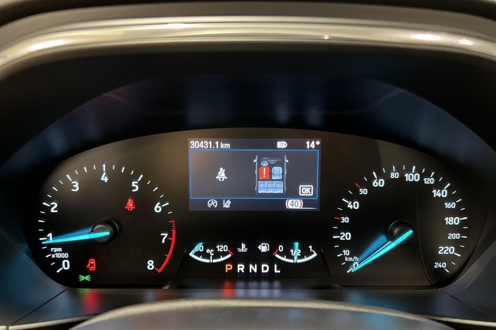 Ford Focus iso kuva 10