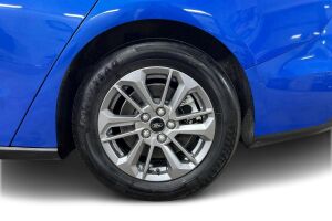 Ford Focus esikatselu 12