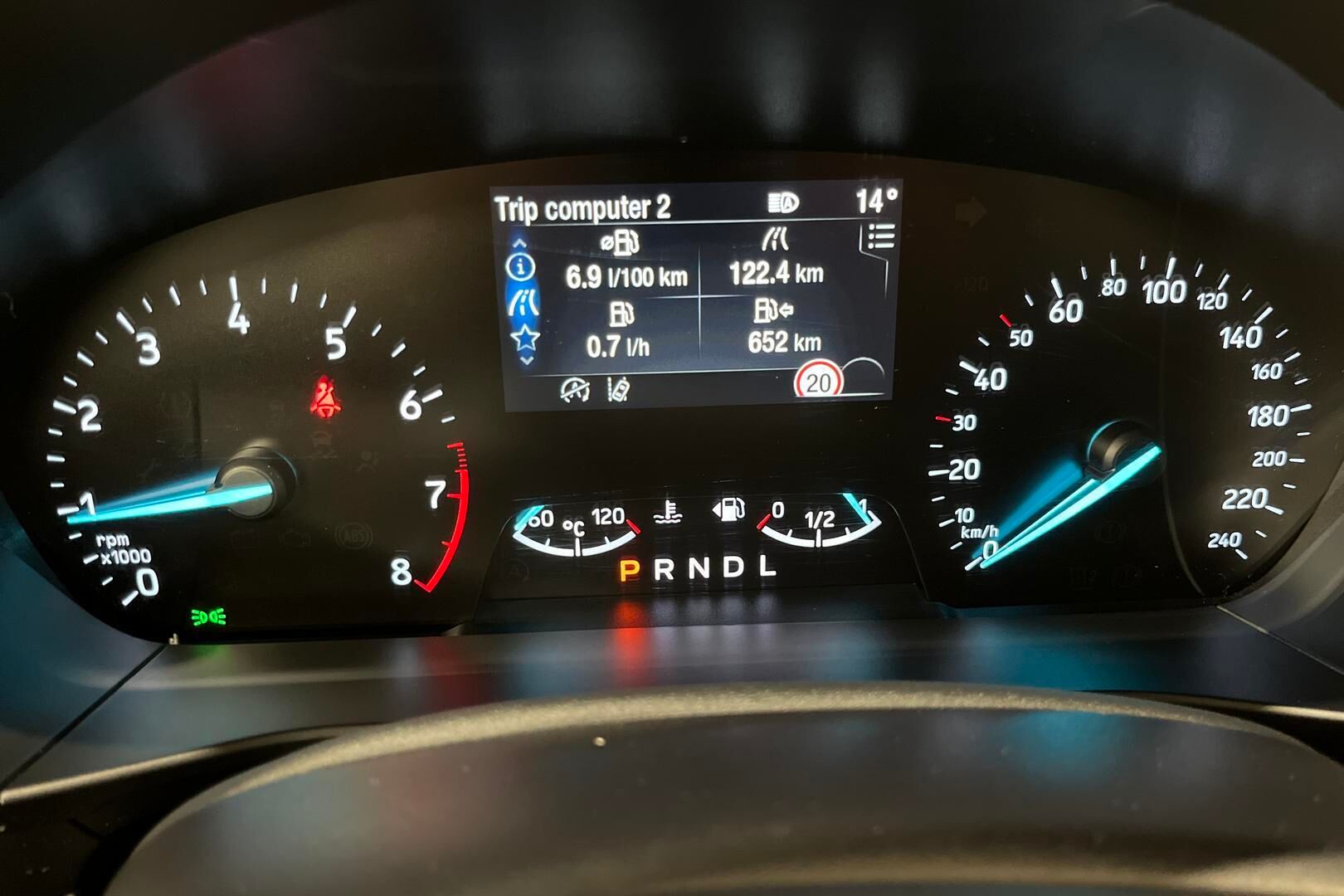 Ford Focus iso kuva 14