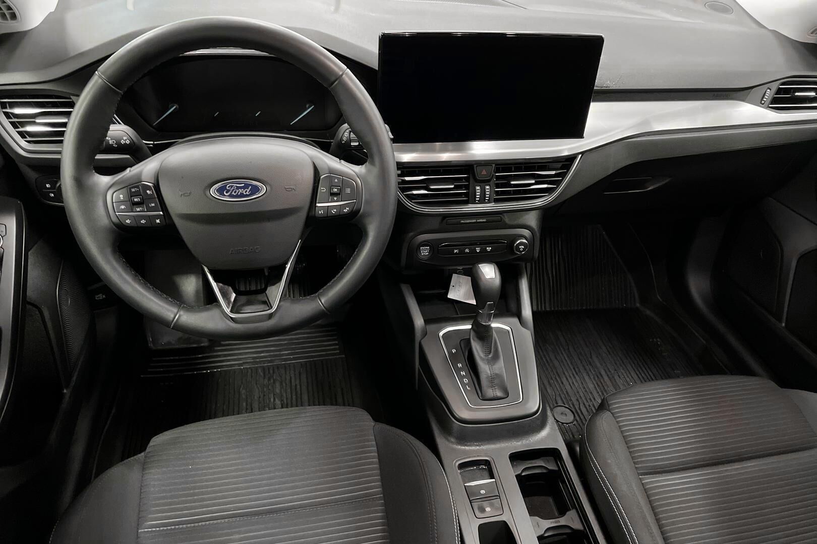 Ford Focus iso kuva 11