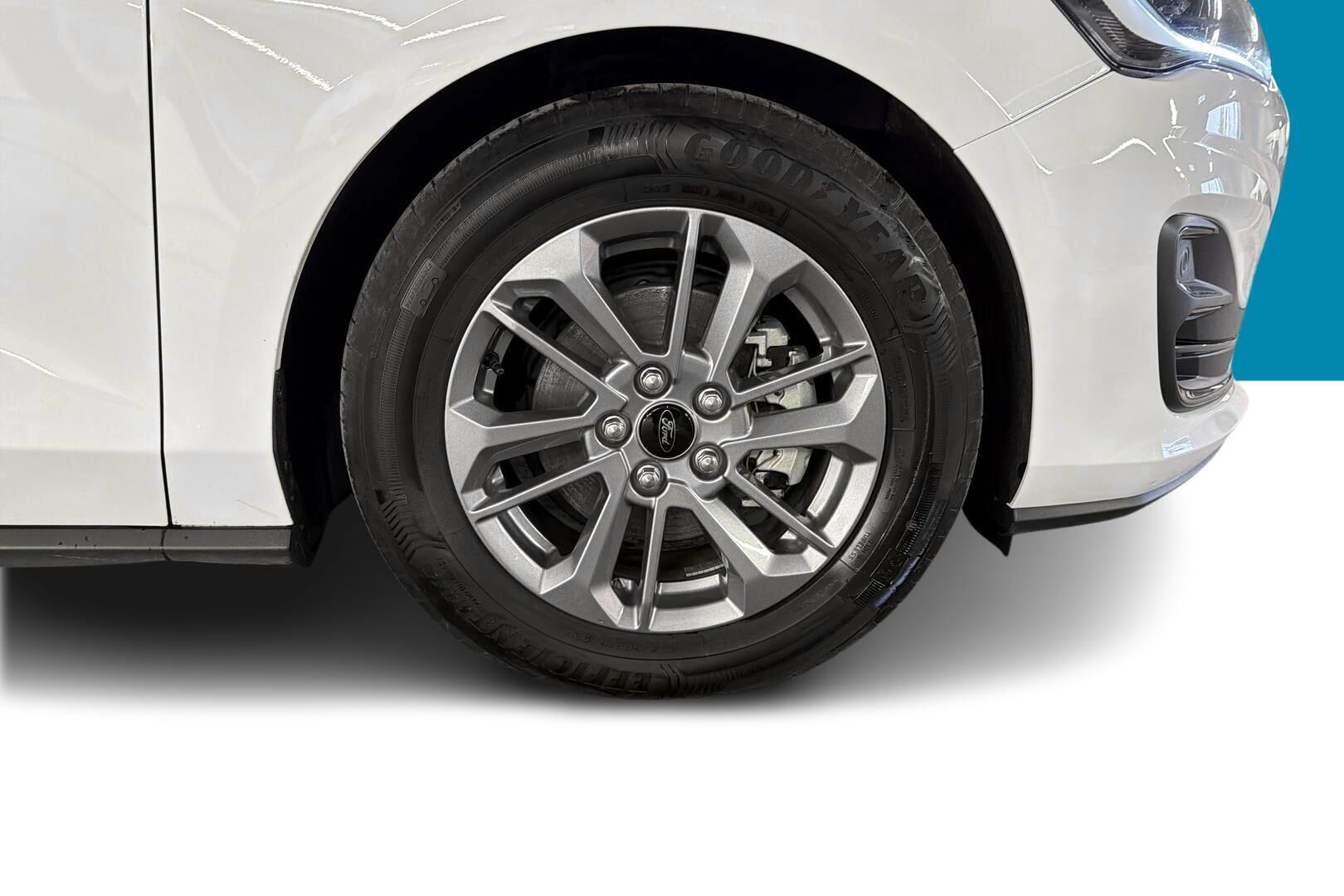 Ford Focus iso kuva 12