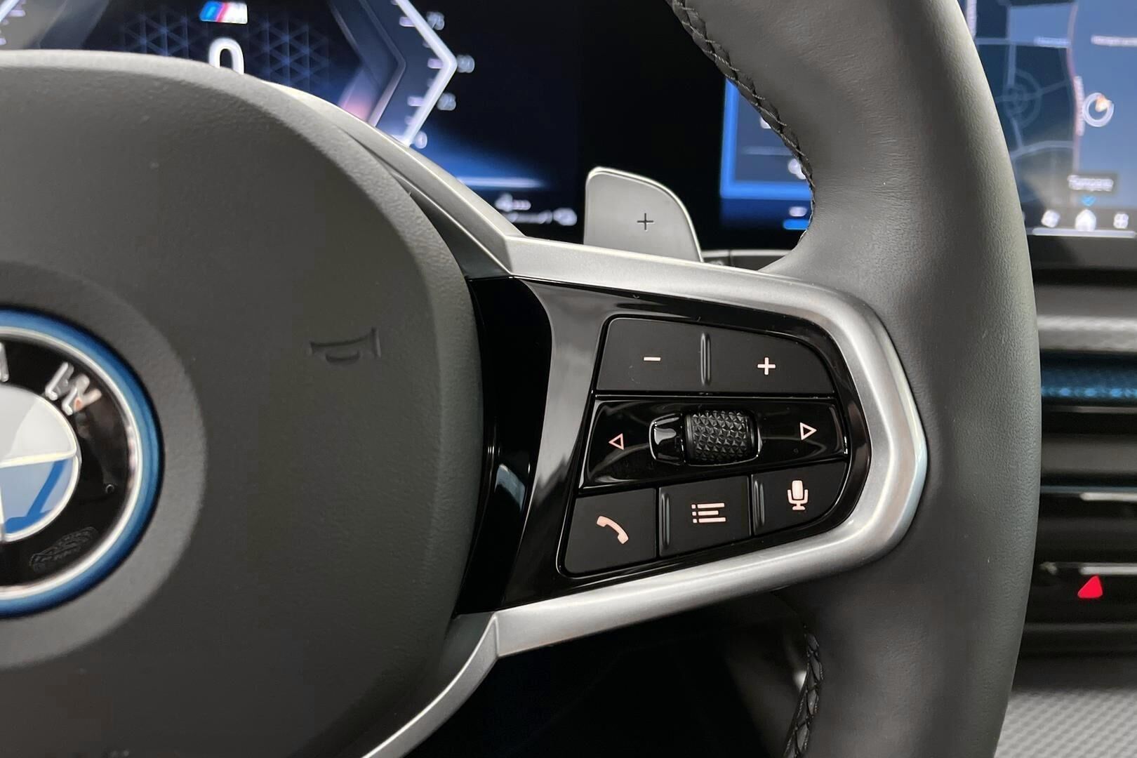 BMW 3-sarja iso kuva 18