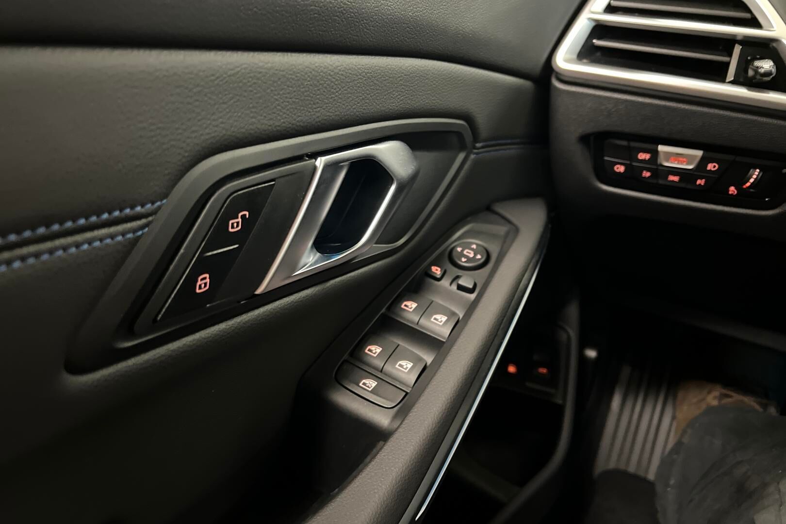 BMW 3-sarja iso kuva 20