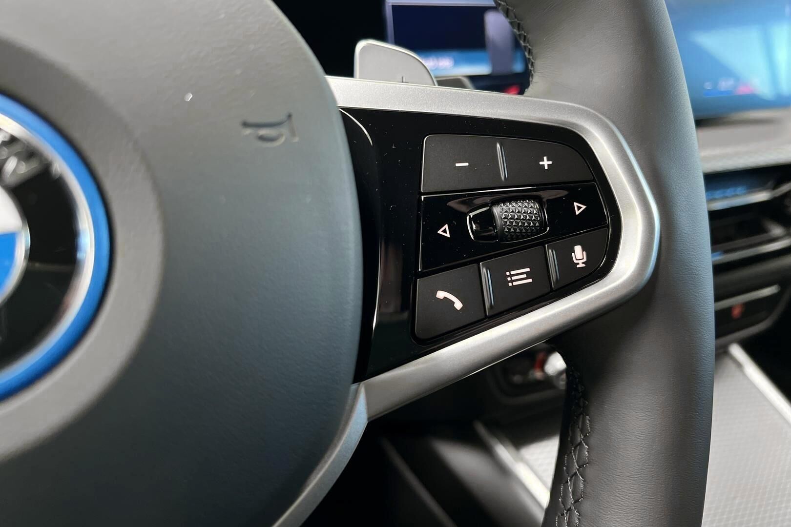 BMW 3-sarja iso kuva 14