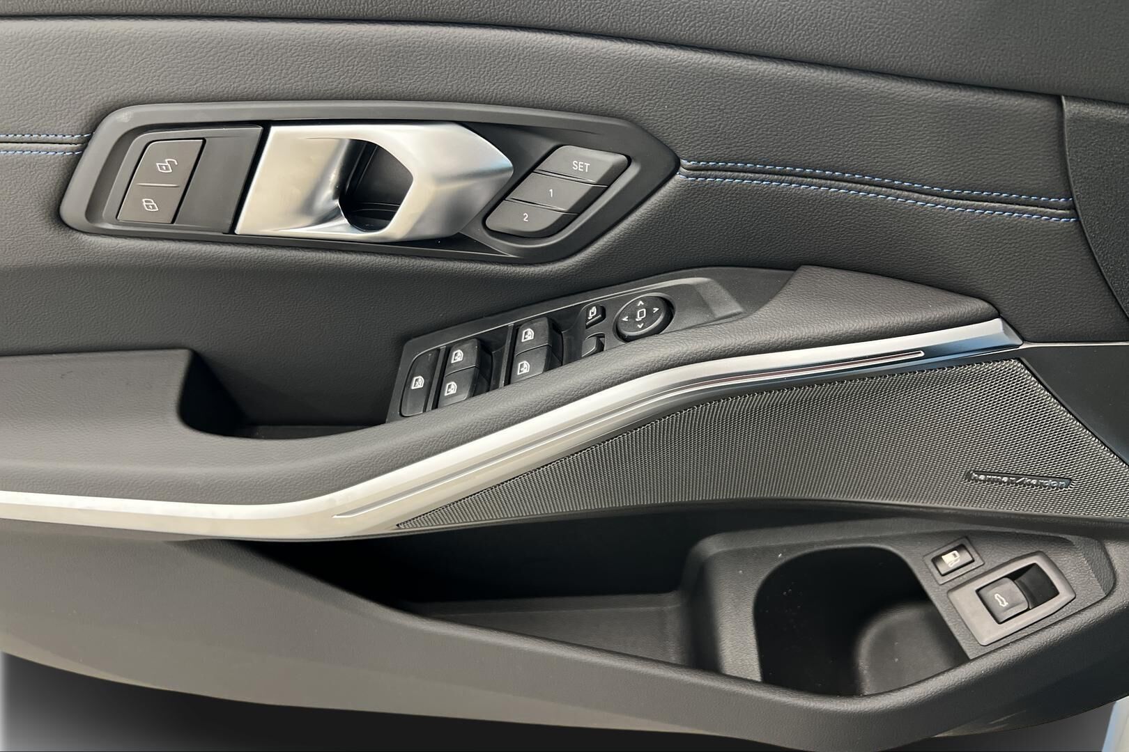 BMW 3-sarja iso kuva 16