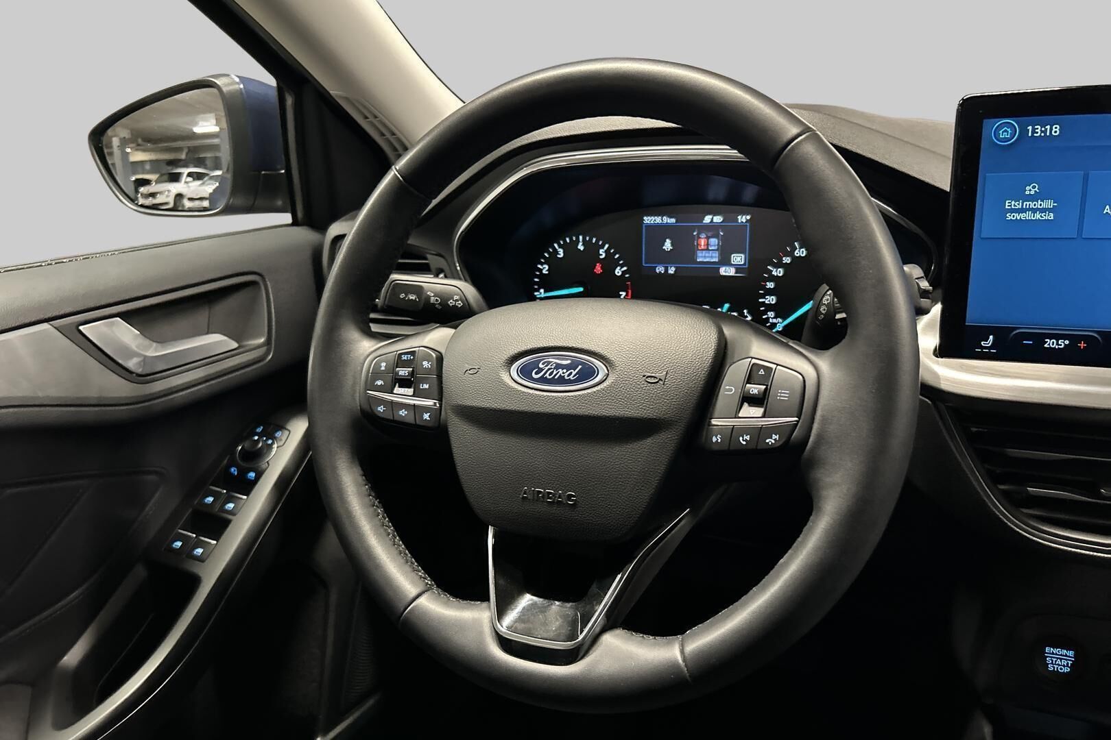 Ford Focus iso kuva 26
