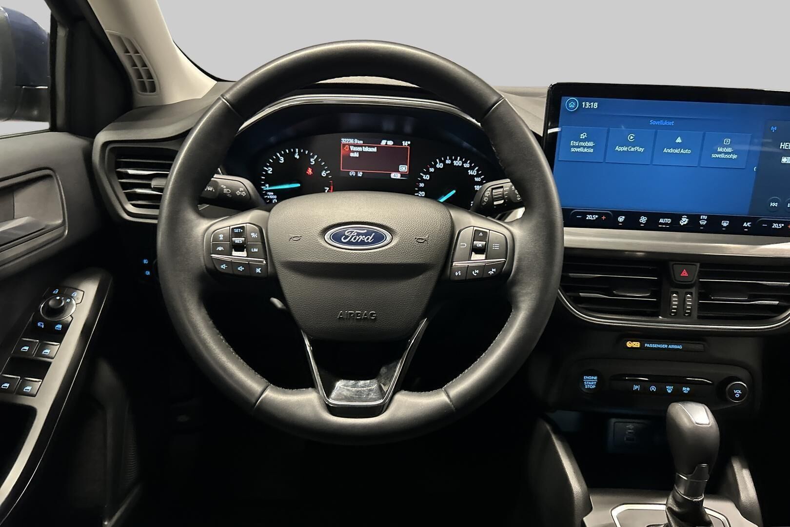 Ford Focus iso kuva 33