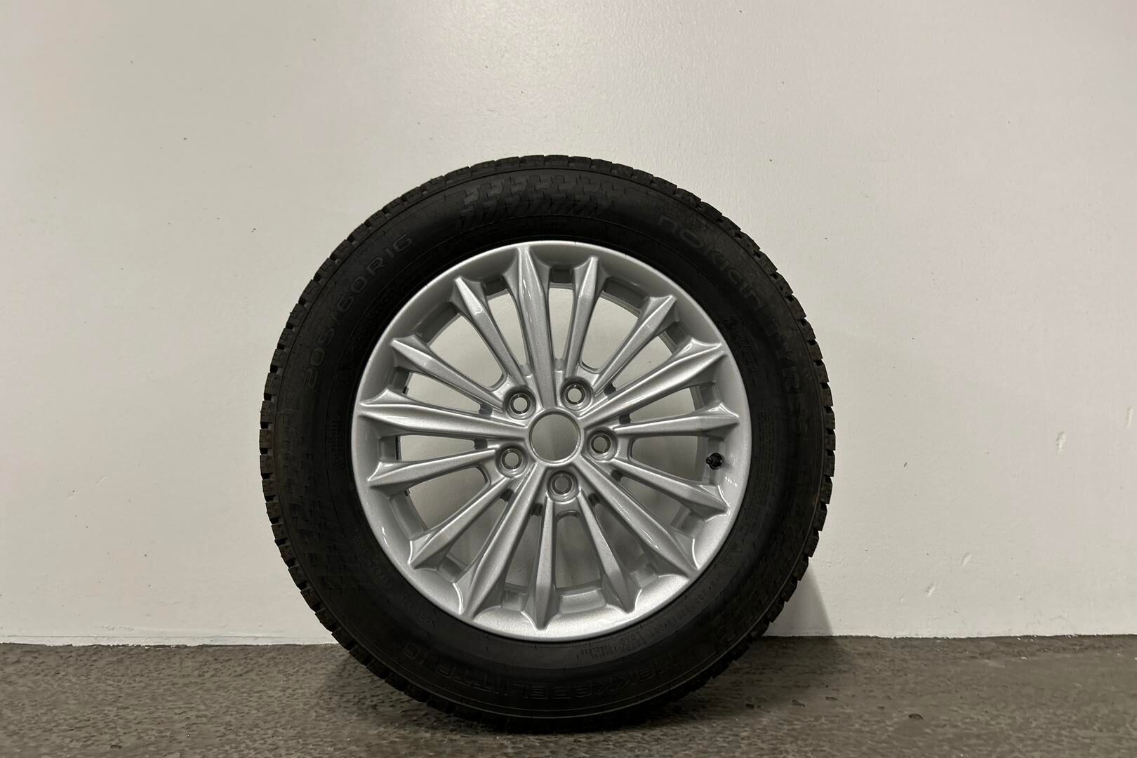 Ford Focus iso kuva 27
