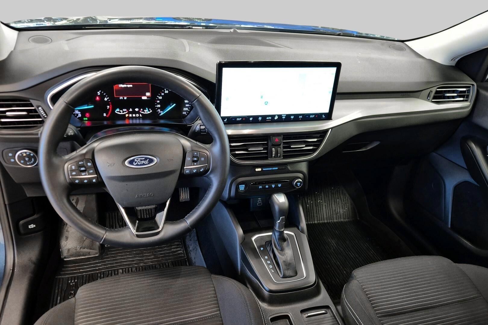 Ford Focus iso kuva 8