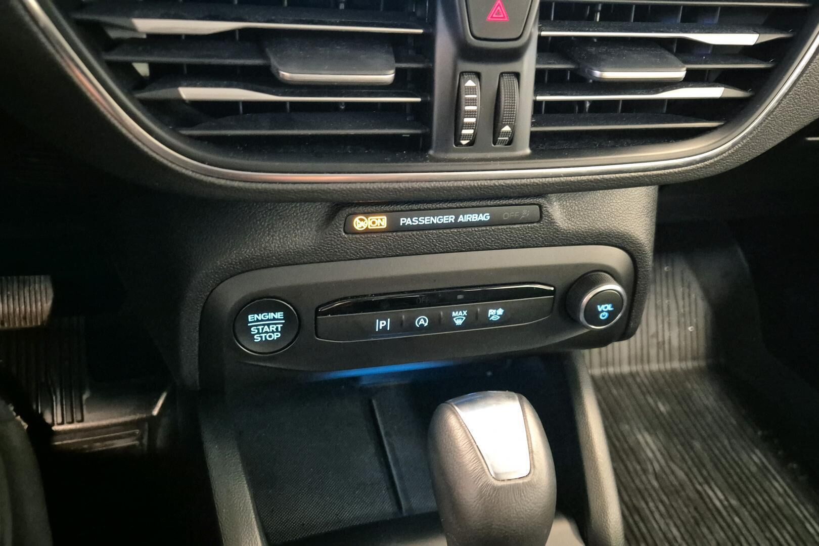 Ford Focus iso kuva 13